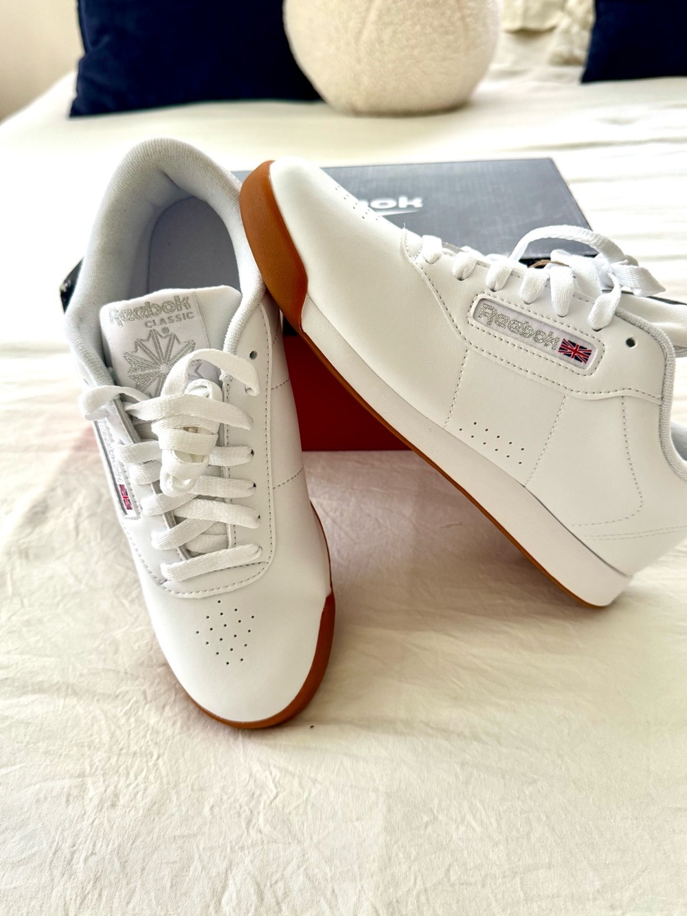 7.5 Reebok Women’s Sneakers with Gum Outsole